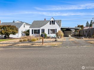 1227 E 4th Street, Port Angeles, WA 98362