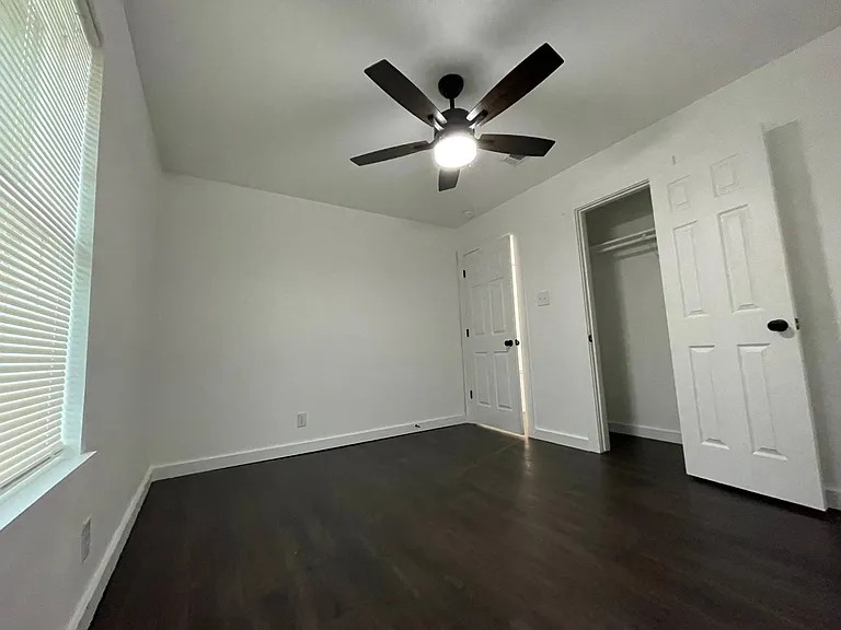 203 Holcomb Ave #203 — Photo 6