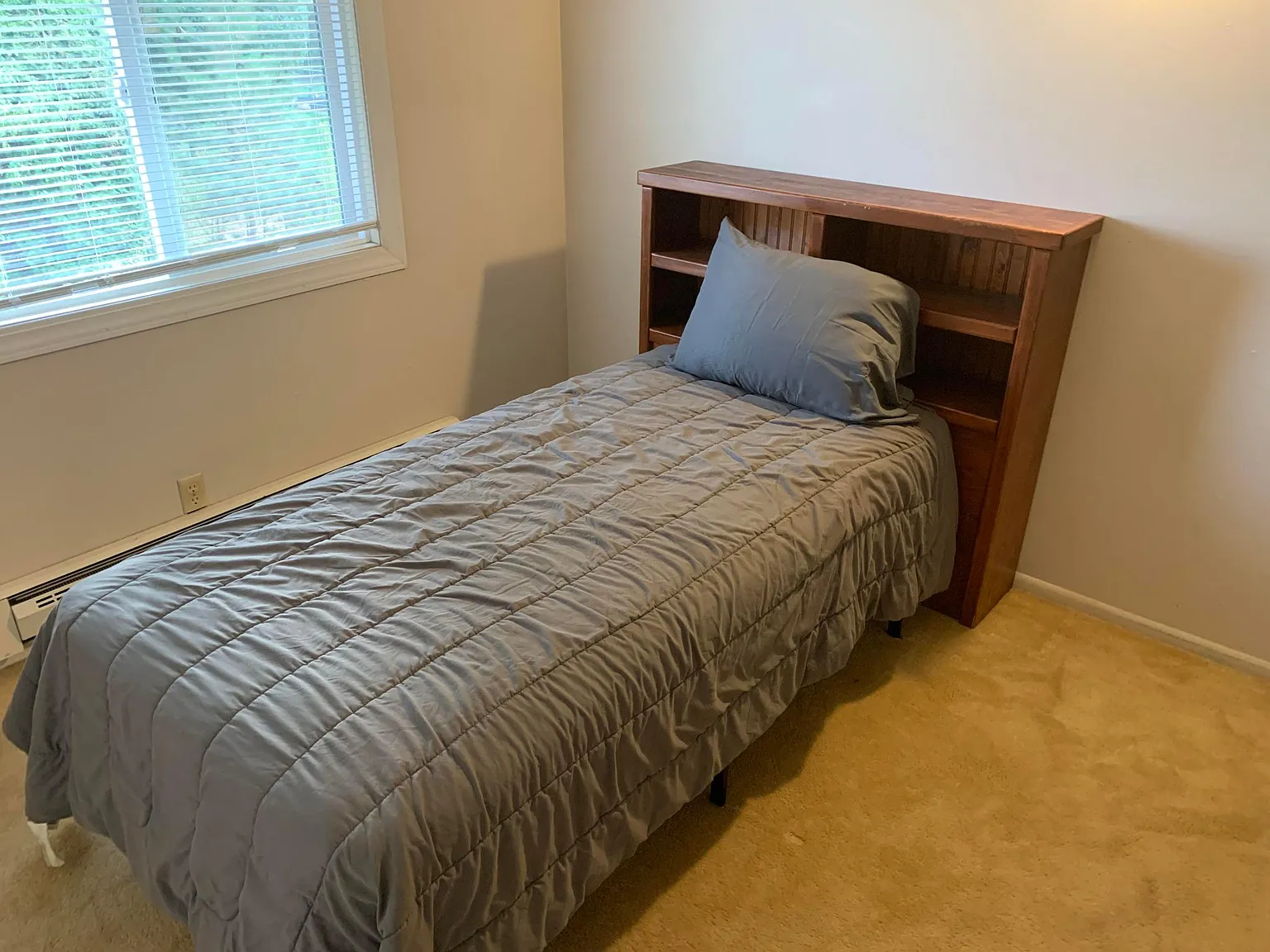 2 bed, 912 sqft, $1,600 — Photo 2