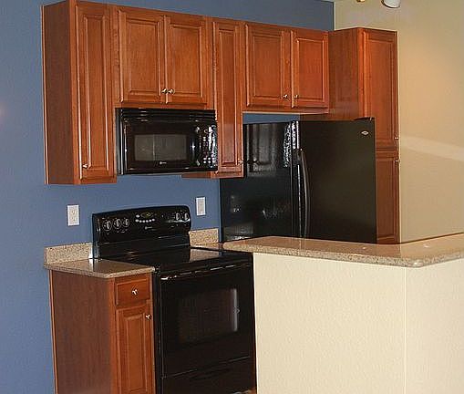 Kitchen (blue is gone)