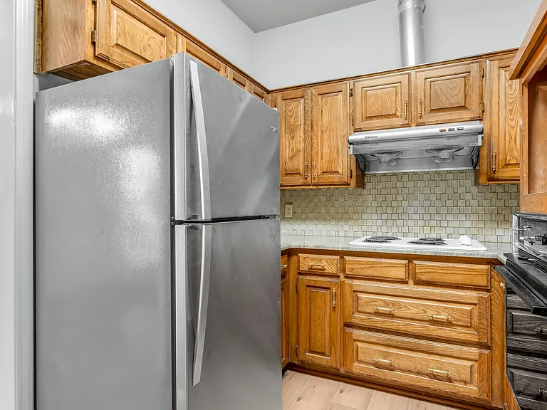 2200 Reading Rd — Photo 10