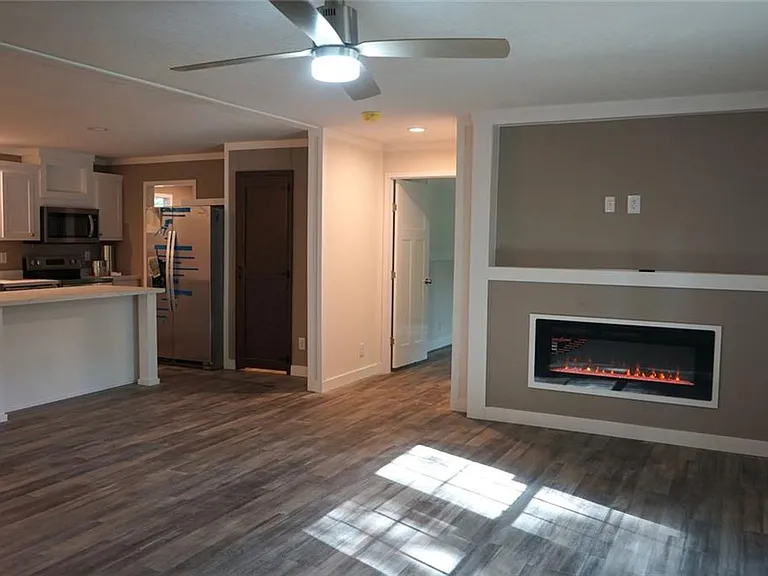 210 Woodland St — Photo 5