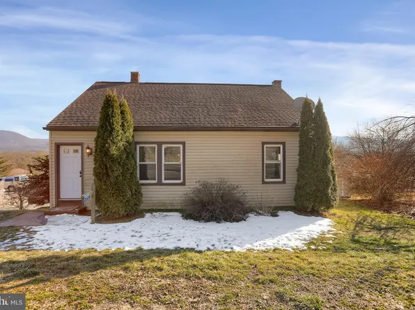 2545 Woodward Ave, Lock Haven, PA 17745