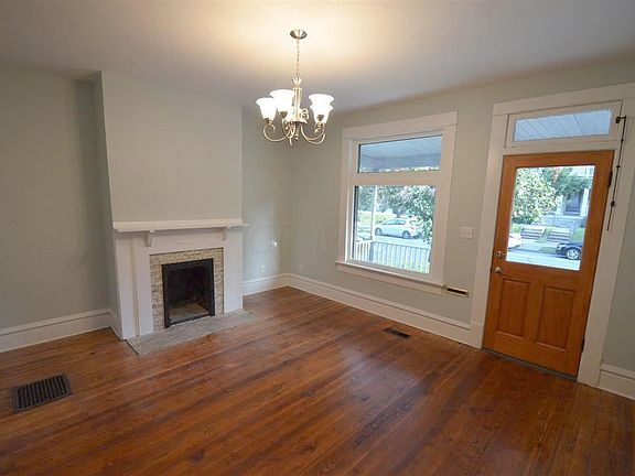4th image of 230 W 1st Ave