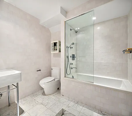 Rented by Compass | media 20