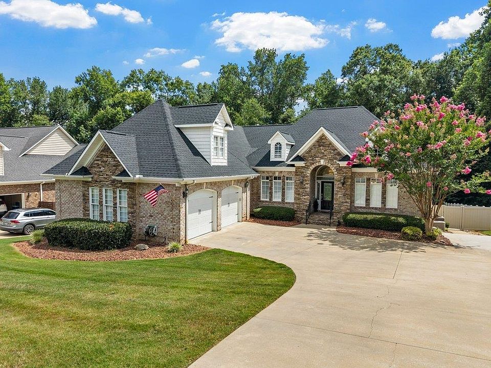 1st image of 502 Chippendale Ln