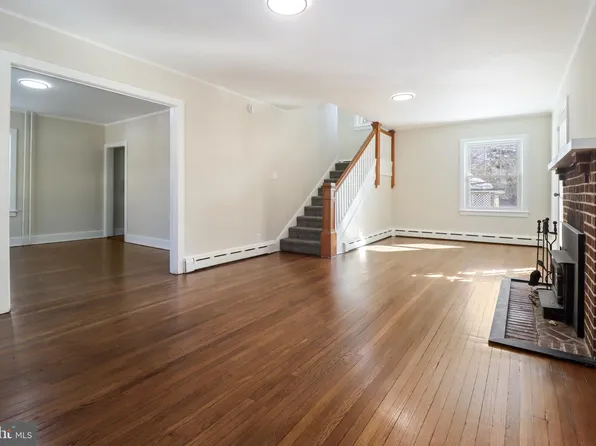 220 Johnson St, Salem, NJ 08079