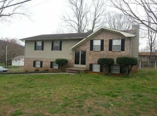 240 Mapleton Dr NW, Cleveland, TN 37312