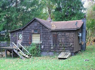 58855 Creek Rd, Martins Ferry, OH 43935