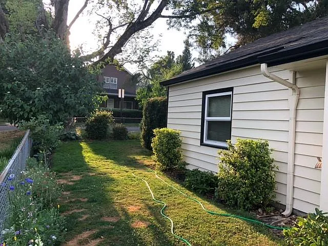 257 C Avenue — Photo 4