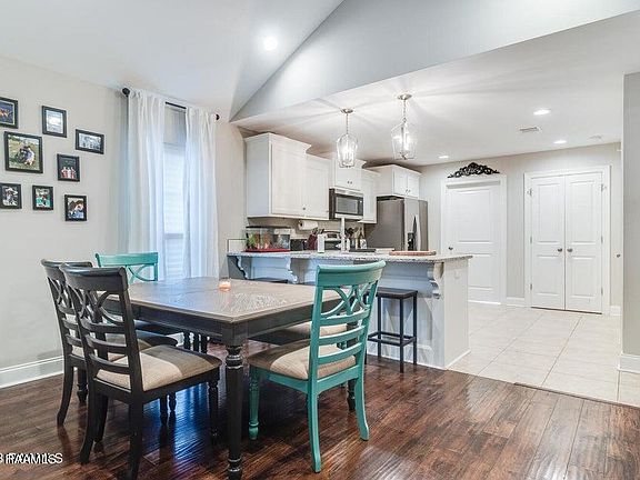 4th image of 308 Harvest Ln