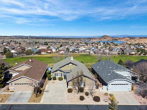 4th image of 1374 Saint George Cir