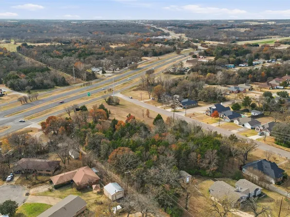 3281 S Eisenhower Pkwy, Denison, TX 75020