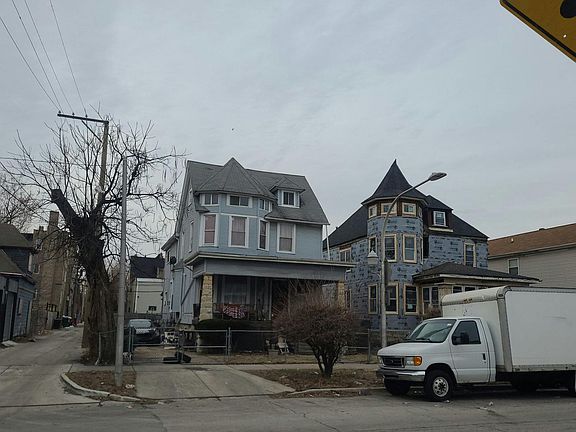 3rd image of 116 N Lockwood Ave