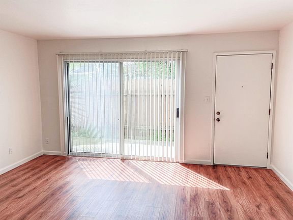 3rd image of 2227 Northrop Ave APT 11