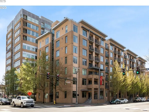 701 Columbia St APT 301, Vancouver, WA 98660