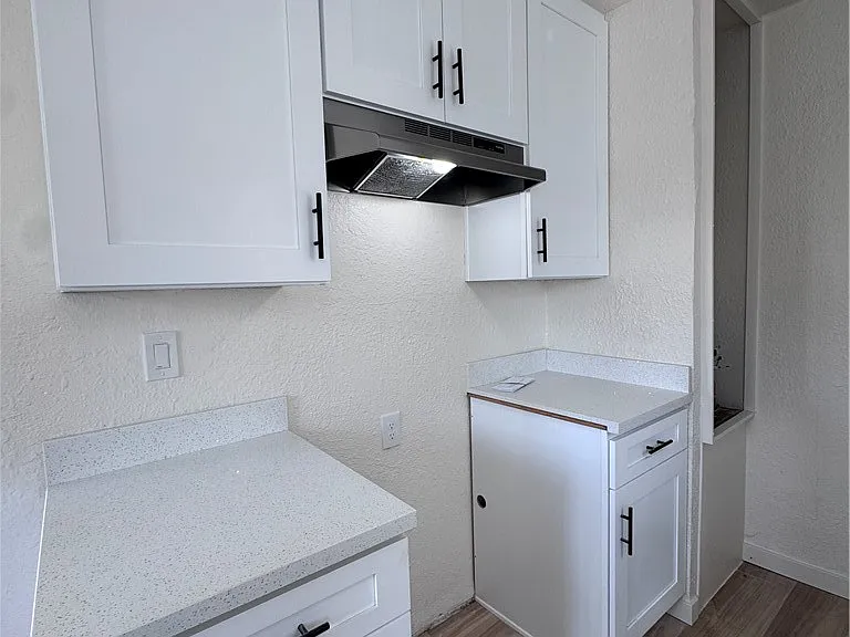 8220 Wall St — Photo 6