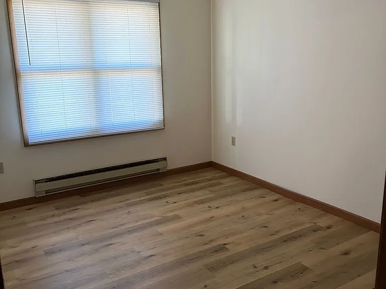 220 N Brookwood Dr — Photo 8