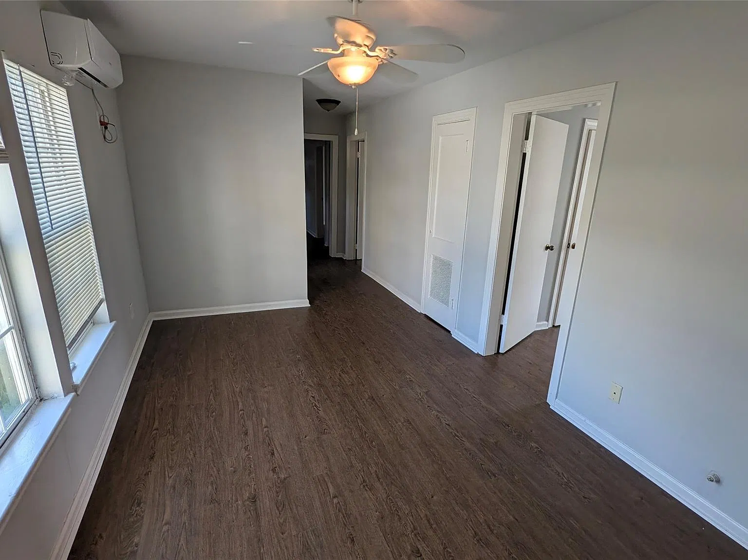 3 bed, 1.0 bath, 900 sqft, $1,245 — Photo 4