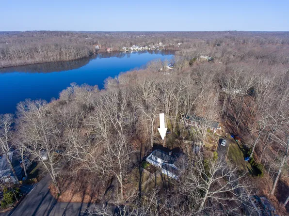 272 Shore Drive, Guilford, CT 06437