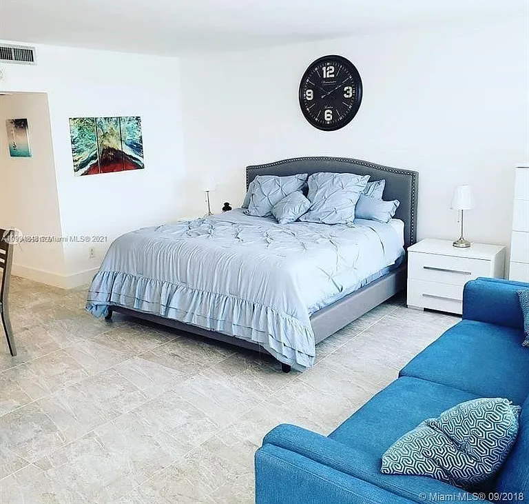 Studio, 1.5 bath, 530 sqft, $2,600 — Photo 1