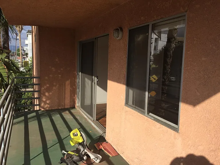 5320 Whitsett Ave #8 — Photo 17
