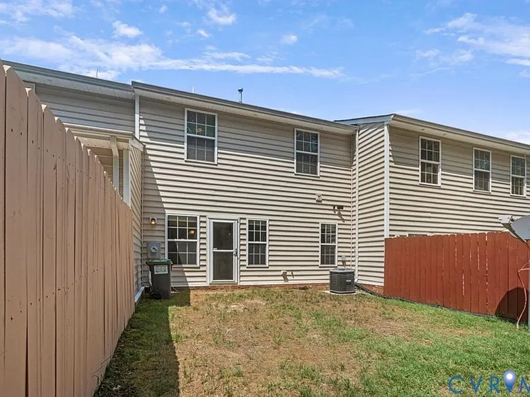 9018 Tow Hook Pl — Photo 20