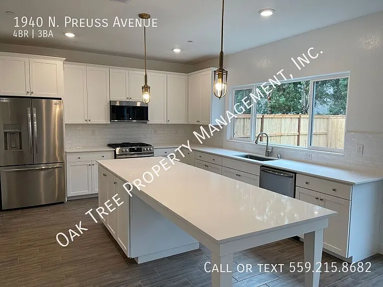 1940 N Preuss Ave — Photo 2