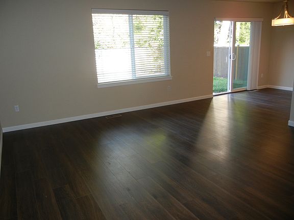 2nd image of 412 T St SE #1