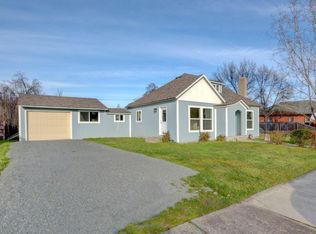 830 W 12th St, Medford, OR