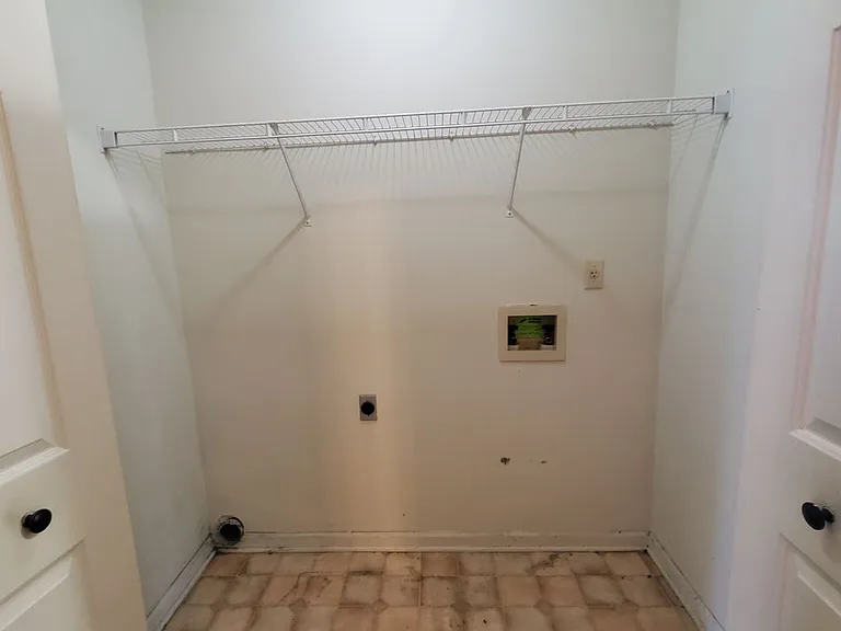 762 Silver Sands Dr — Photo 2