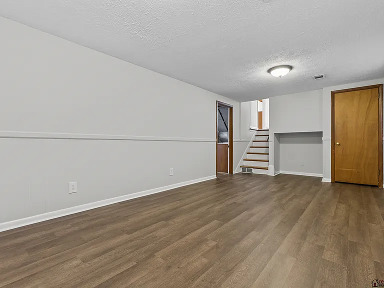 2124 Violet Rd — Photo 18
