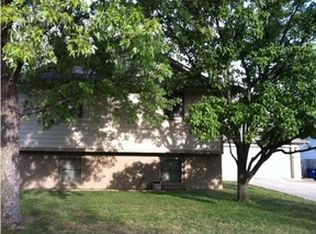 2300 N White Oak Rd, Derby, KS 67037