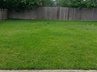 1102 N Magnolia Dale Dr, Fresno, TX 77545