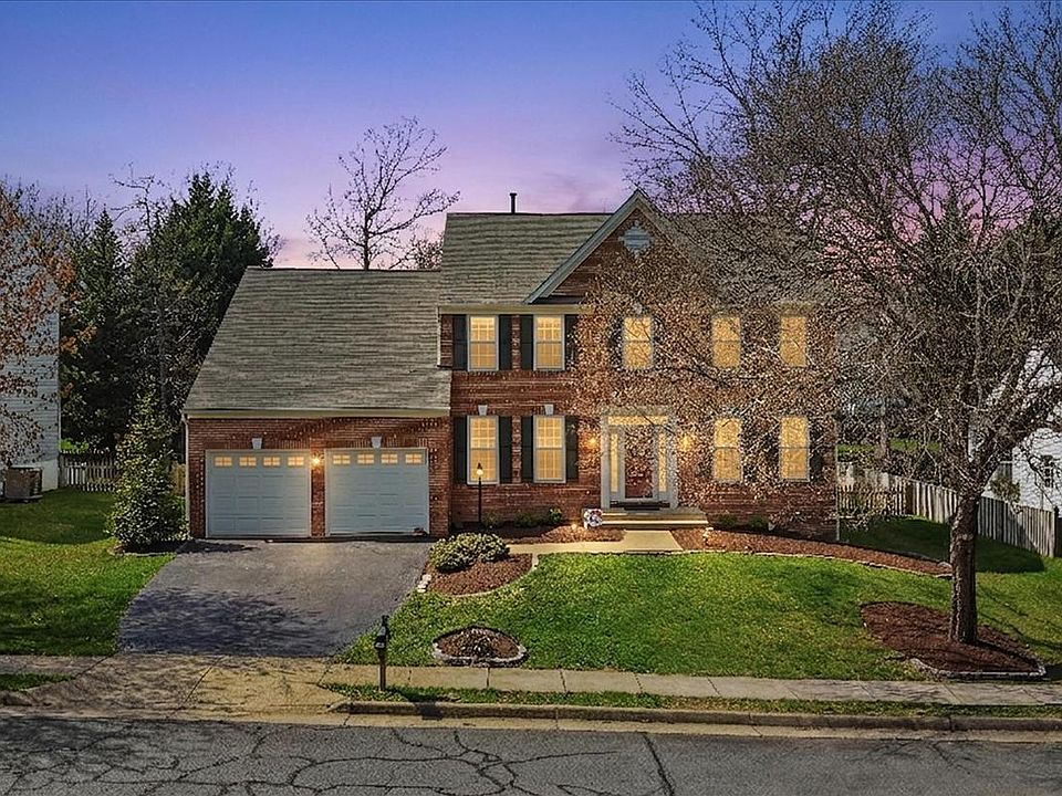 1st image of 224 Lawford Dr SW