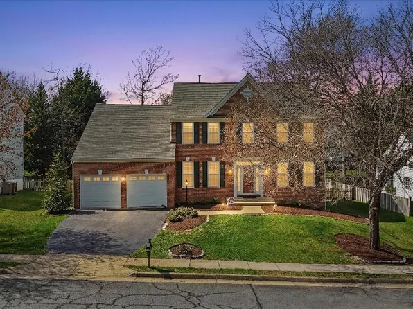 224 Lawford Dr SW, Leesburg, VA 20175