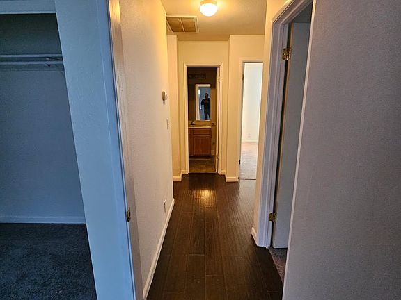 4th image of 1048 Jean Ave