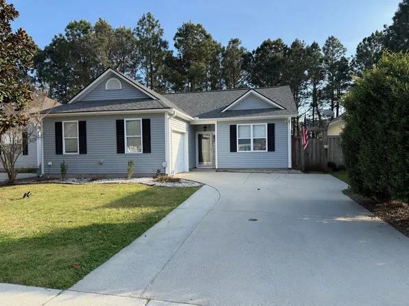 9407 Night Harbor Dr SE, Leland, NC 28451