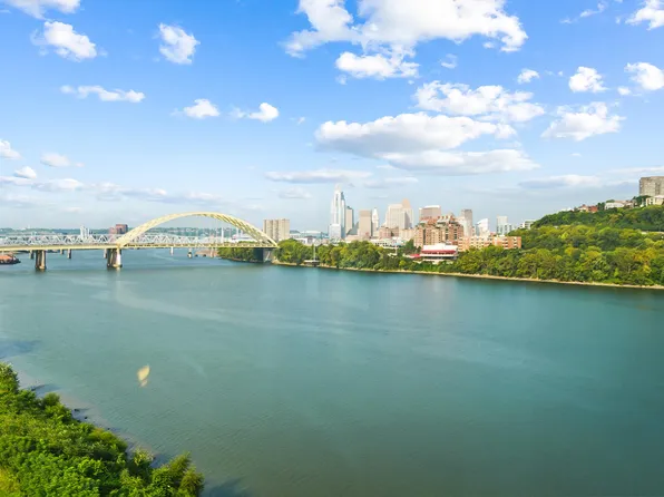 101 Harbor Greene Dr #604, Bellevue, KY 41073