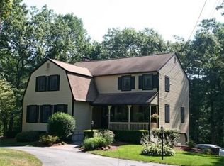 690 Groton St, Dunstable, MA 01827