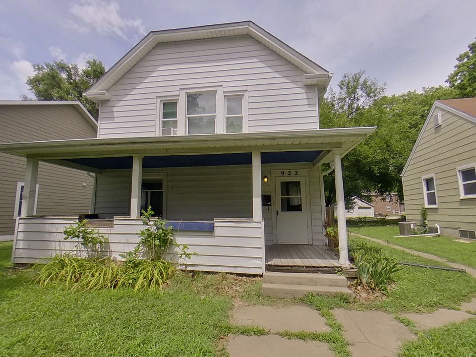 922 Bertrand St, Manhattan, KS 66502 Zillow