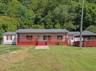 1404 Little Pond Creek Rd, Pegram, TN 37143