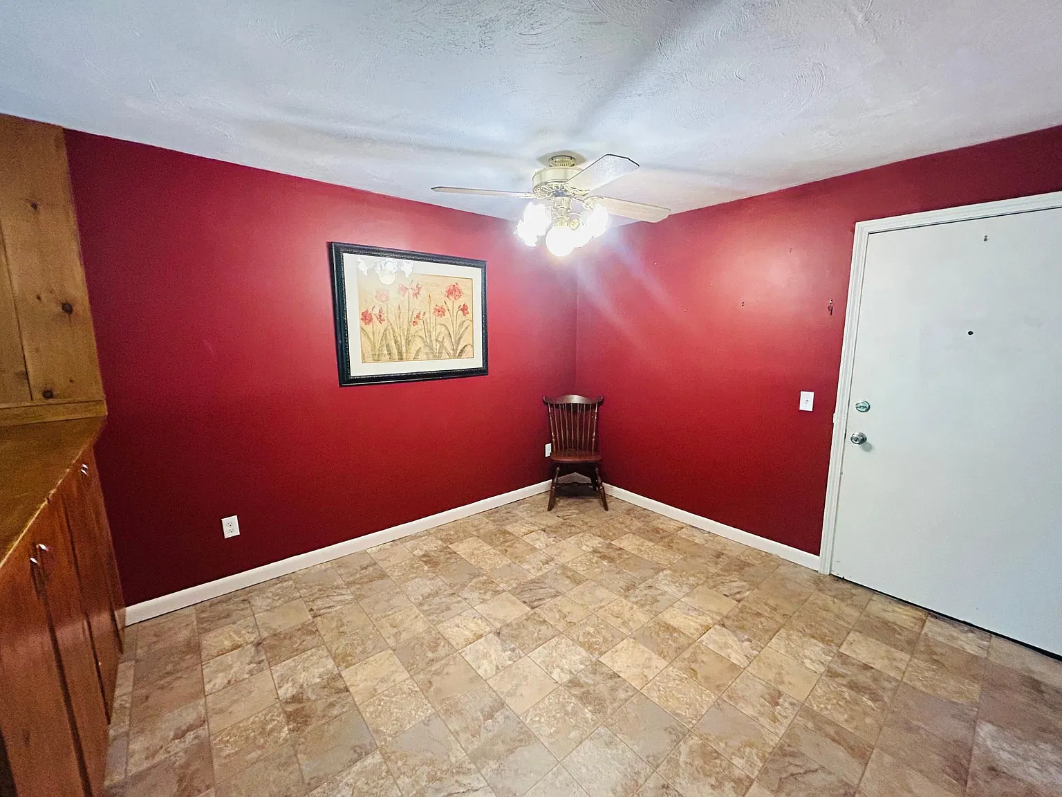176 Maple Ave — Photo 3
