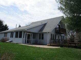 1515 W Chilberg Rd, Scottville, MI 49454