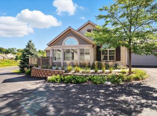 15275 Casey Cir, Brookfield, WI 53005