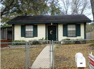 564 4th Ave, Chickasaw, AL 36611