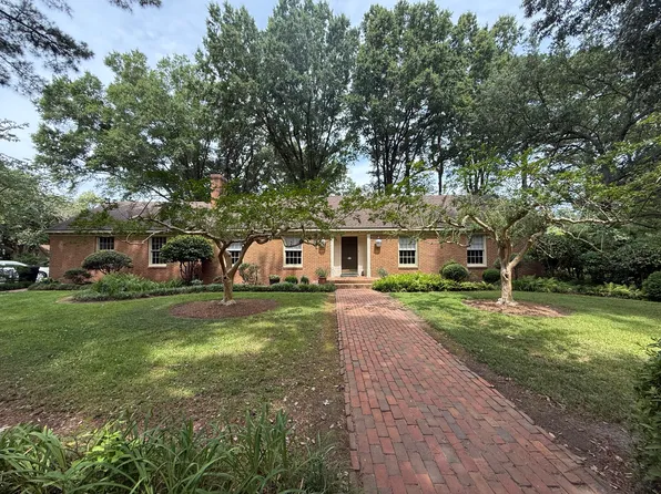 1929 Lynn Cove Ln, Virginia Beach, VA 23454