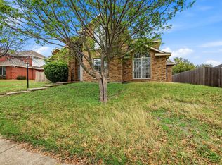 611 Fern Dr, Desoto, TX 75115