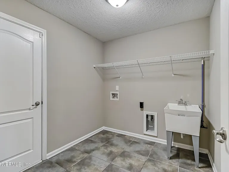 1416 King Rail Ln — Photo 15