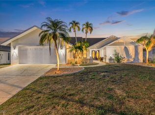 1221 SW 51st Ter, Cape Coral, FL 33914